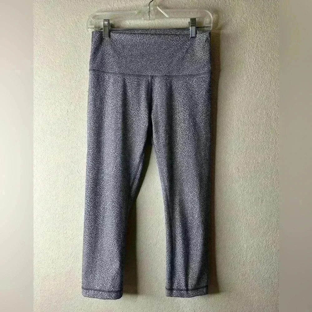 LULULEMON Wunder Under Crop Fractal Alpine White Black size 8